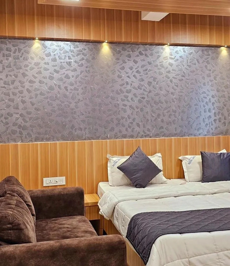 Hotel Royal Wings Elūr