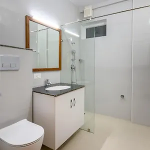 Hotel Daffodils Luxury Airport, Kochi
